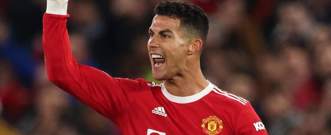 Ronaldo 500 milyon euroya transfer oldu