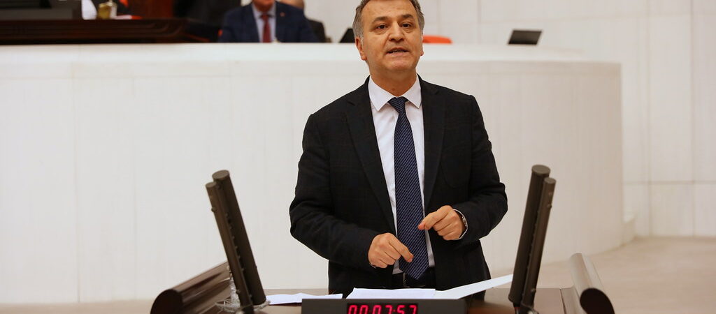 HDP’li Toğrul, Meclis’te iktidarın yüzüne: KHK’lılara 6 yıldır zulmediyorsunuz