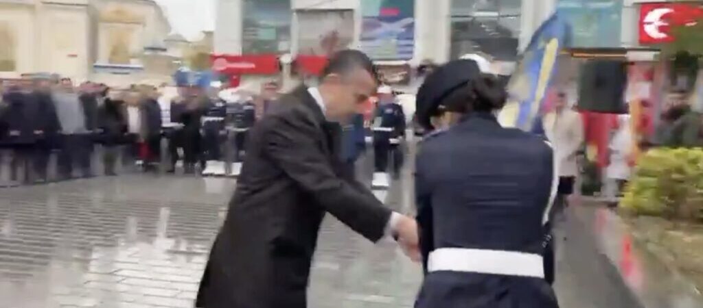Esenyurt kayyımı Can Aksoy 10 Kasım töreninde yuhalandı
