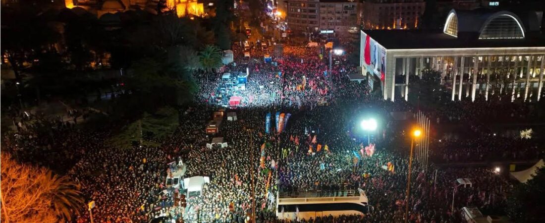 Onbinler Saraçhane’de toplandı: Çözüm sokakta, sandıkta değil