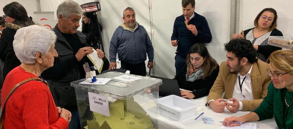 YSK açıkladı: Yurt dışında bugün 242 bine yakın oy kullanıldı