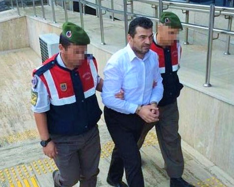 AKP’li başkana 2 kez gözaltı, kelepçe ve tutuklama!