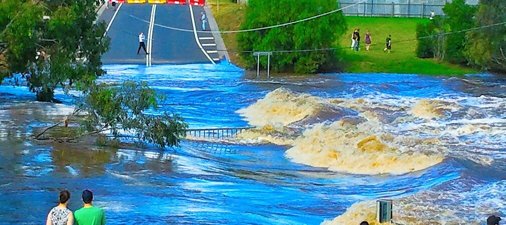 Victoria’da sel sularında kaybolan çiftçinin cesedi bulundu