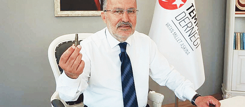 ’15 Temmuz Derneği’ni de soydular: ‘Bağış toplayıp villa aldılar’