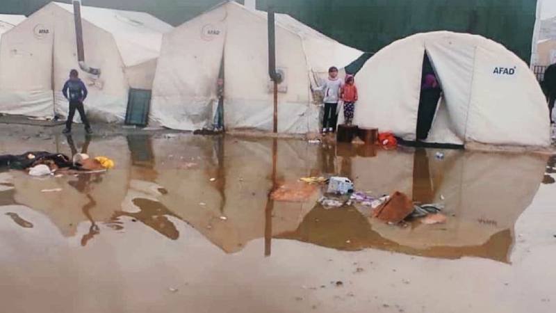 Deprem bölgesinde sel felaketi: Ölü sayısı 10’a yükseldi