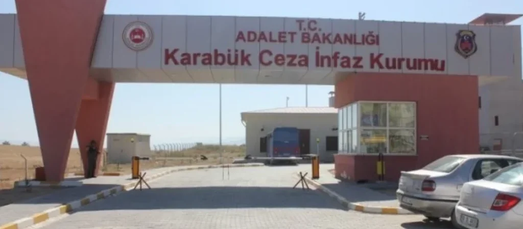 Karabük T Tipi Cezaevi’nde ayrı bir zulüm: Gözlem Kurulu 2,5 yıldır hiçbir siyasi mahpusu tahliye etmedi