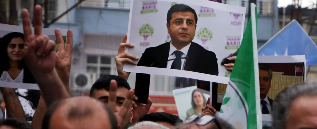 Kobanê Davası, protesto edildi: ‘Bizi yargılayan JİTEM ittifakından kurtulacağız’