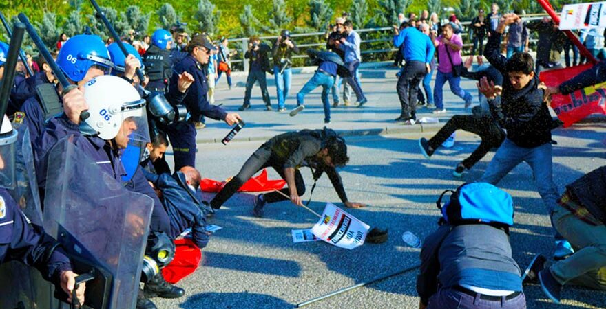 Katliamda ölenleri anmaya izin yok: Polisten sert müdahale, anKARA  karıştı