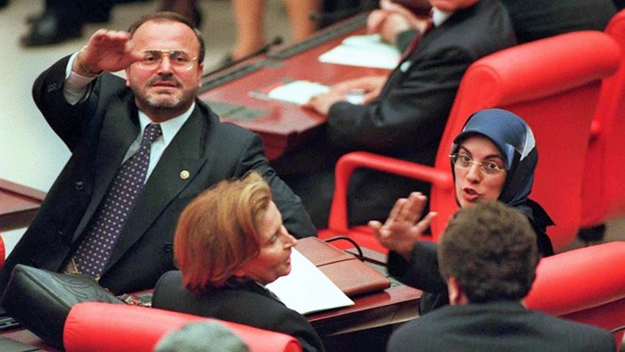 NAZLI ILICAK: MECLİS’TEKİ YOL ARKADAŞLARIM NE İSE BEN DE OYUM