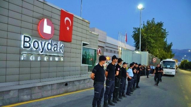 Saray Rejimi’nin gasp ettiği Boydak ailesine ait Mondi Mobilya satışa çıkarıldı