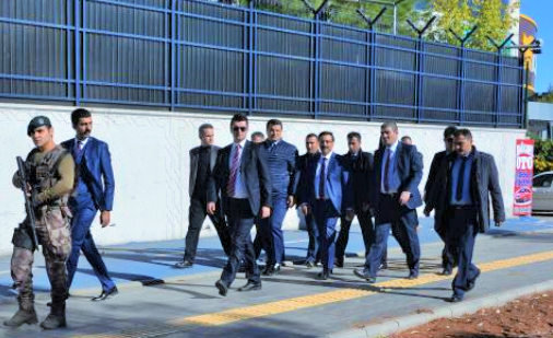 Diyarbakır’a kayyum olarak atanan Kaymakam, kalp krizi geçirdi