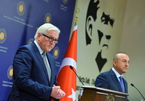 Dün Ankara’da 3. dünya ülkesi protokolüyle karşılanan Steinmeier, Almanya Cumhurbaşkanlığı için adaylığını açıkladı