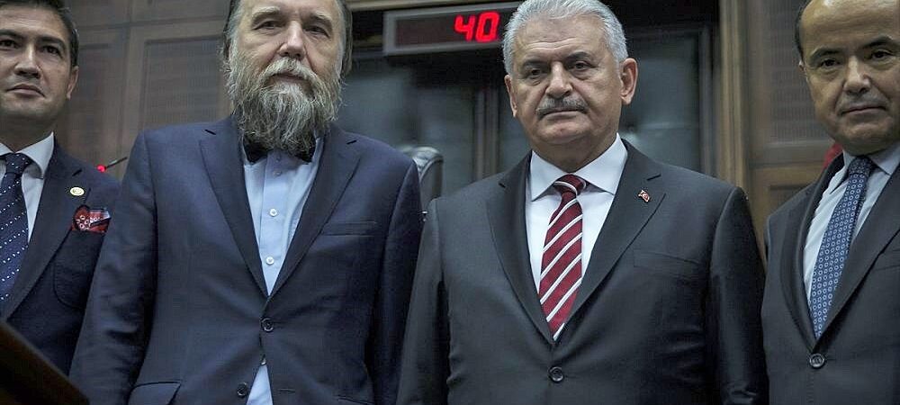 AKP’nin özel konuğu Dugin: Ayasofya Hıristiyanlara verilsin!