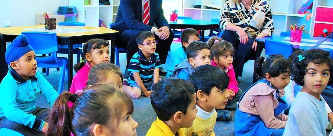 Bakan Wakeling’den, Sirius’a ziyaret: Öğretmenlerinizi güzellikleri uygulamada ilham verici buluyorum