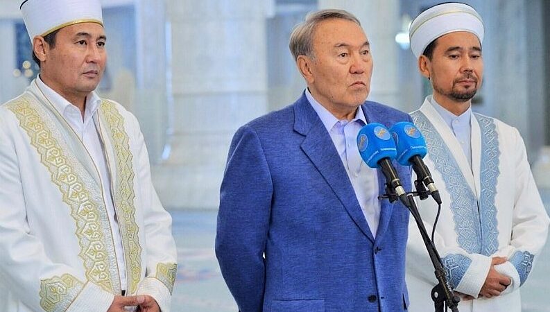 Nazarbayev’den, Kazakistan’ın bağımsızlığının 25. yıldönümü nedeniyle genel af teklifi
