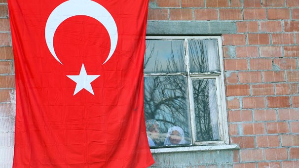 Şehidin baba evi yürekleri dağladı
