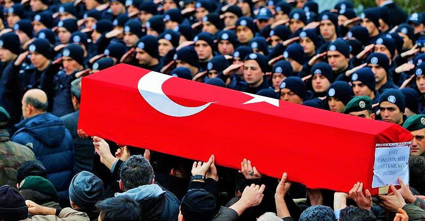 ŞEHİTLER HÜZÜNLE UĞURLANIYOR