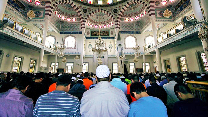 Diyanet , Avustralya’daki camilerde ‘Cemaati’ fişliyor