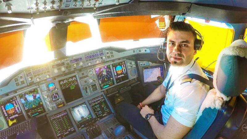 Melbourne’deki gurbetçi, dünyanın en büyük yolcu uçağına pilot oldu