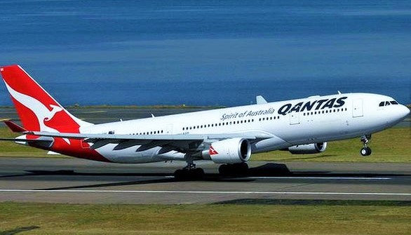Qantas uçağında kalp krizi geçiren yolcu hayatını kaybetti