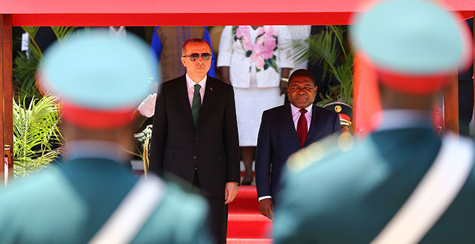 Mozambik’te siyasi partiler ayakta:Erdoğan bize şantaj yaptı, devlet sert bir dille cevabını vermelidir