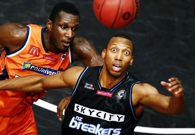 Korkunç kaza: Yeni Zelandalı basketbolcunun, maç sırasında gözü çıktı