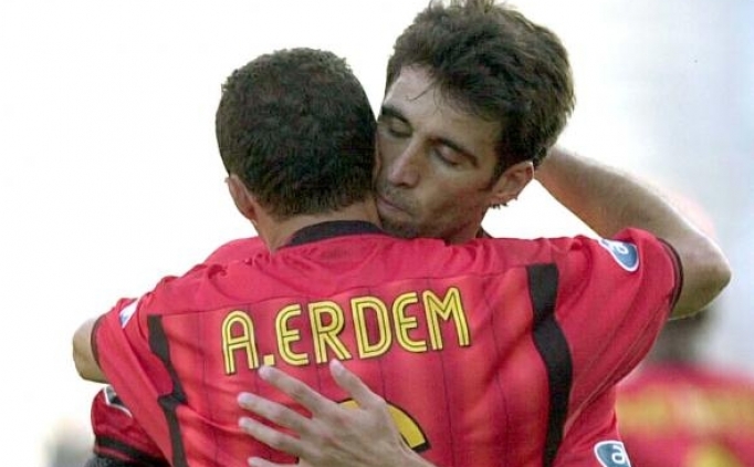 Hakan Şükür ve Arif Erdem’e vefa: Kulüpten ihraçları oy çokluğuyla reddedildi
