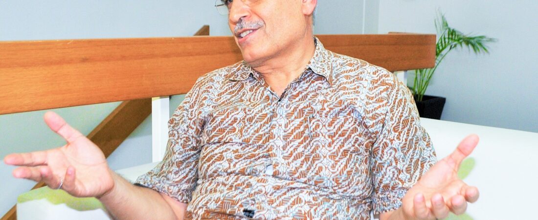 Doç.Dr. Yücel: Alternatif fikir üretemeyenler zor ve gaspa başvurur