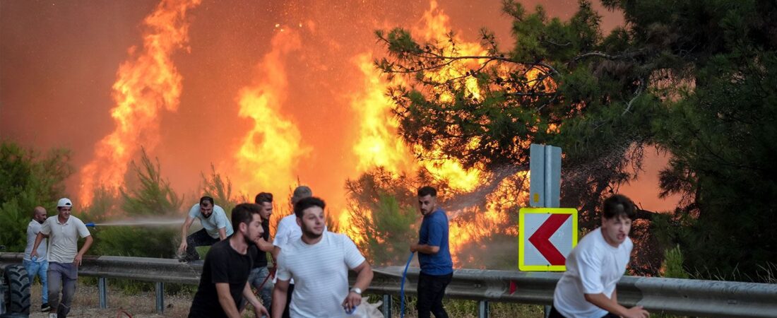 Bursa’da kontrolden çıkan yangın nedeniyle dört mahalle daha boşaltıldı