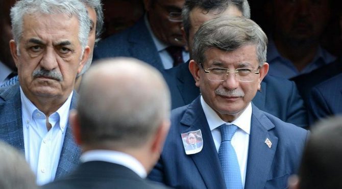 AKP’li eski Başbakan Davutoğlu’ndan ‘15 Temmuz’ çıkışı: “Binali Yıldırım, sabaha kadar Ilgaz Tüneli’nde saklandı”