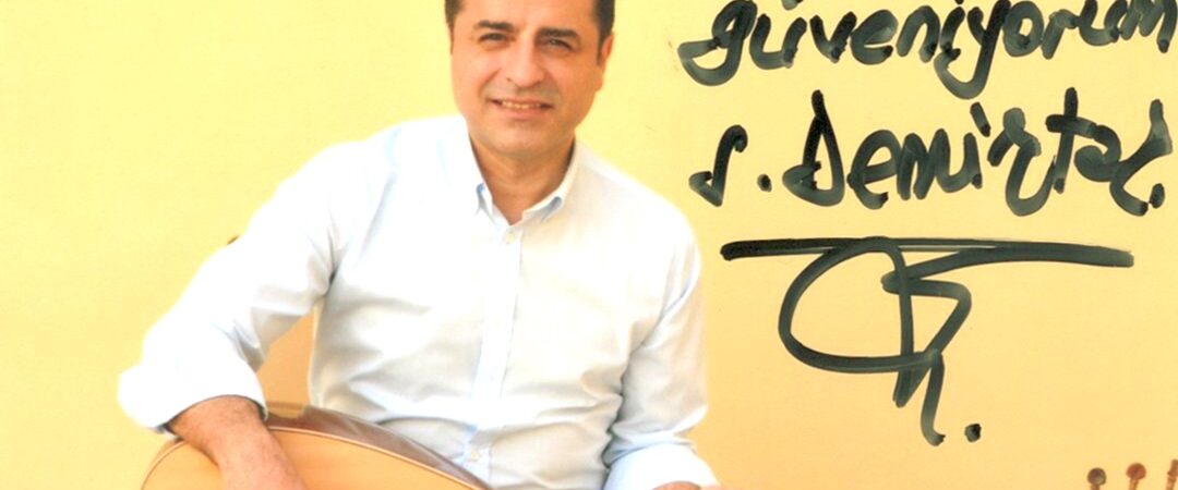 Demirtaş’tan gençlere uyarı: Yalanlara asla inanma, sandığa git ve oyunu kullan