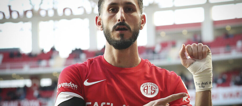 Gol sevinci kursağında kaldı: Antalyaspor’un İsrailli futbolcusu kadro dışı bırakılarak, gözaltına alındı