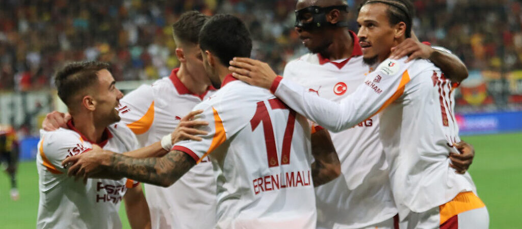 Galatasaray 4 gollü galibiyetle Kayseri’den dönüyor