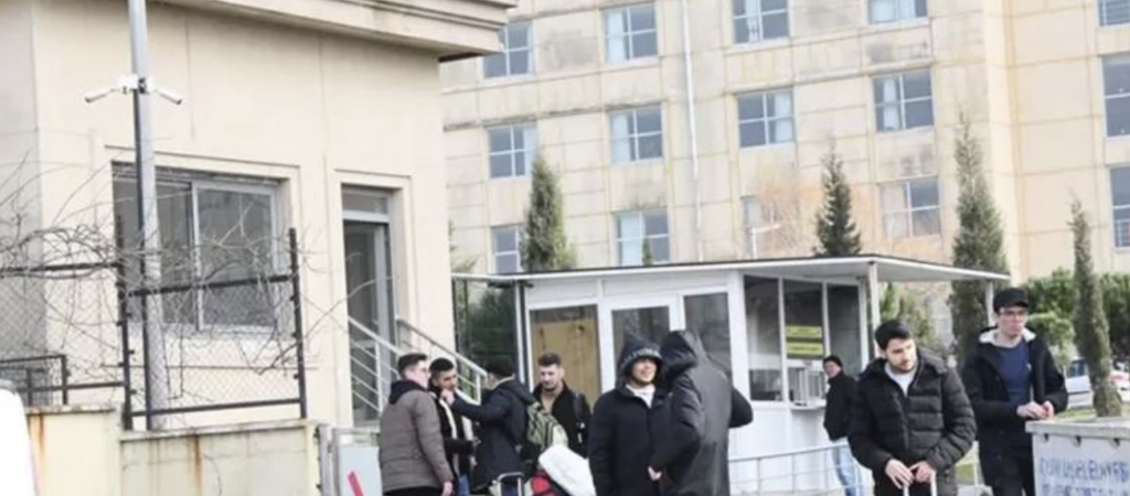 200 gün geride bırakan depremzedenin feryadı: Bizi yurttan atmasınlar diye yalvardım