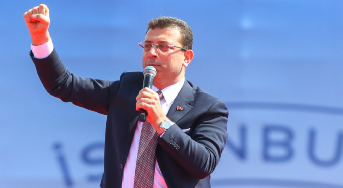 Ekrem İmamoğlu için kampanya: 5 milyon imzaya ulaşıldı