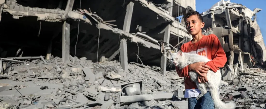 Gazze’de bir yerleşim alanı tamamen yok oldu: ‘Ambulanslar alana giremiyor’