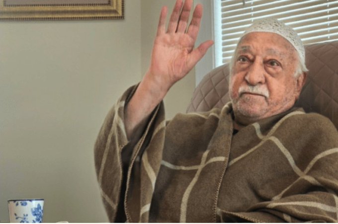 Fethullah Gülen Hocaefendi hakka yürüdü: Kaldırıldığı hastanede vefat ettiği bildirildi