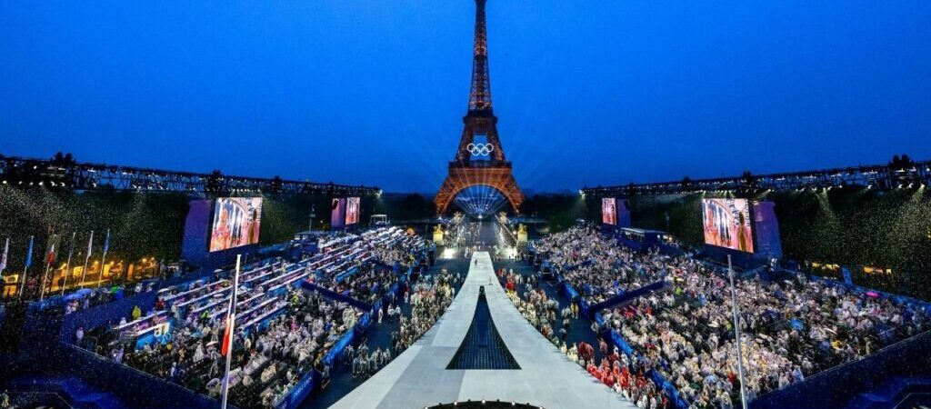 Paris 2024 Olimpiyat Oyunları için görkemli açılış