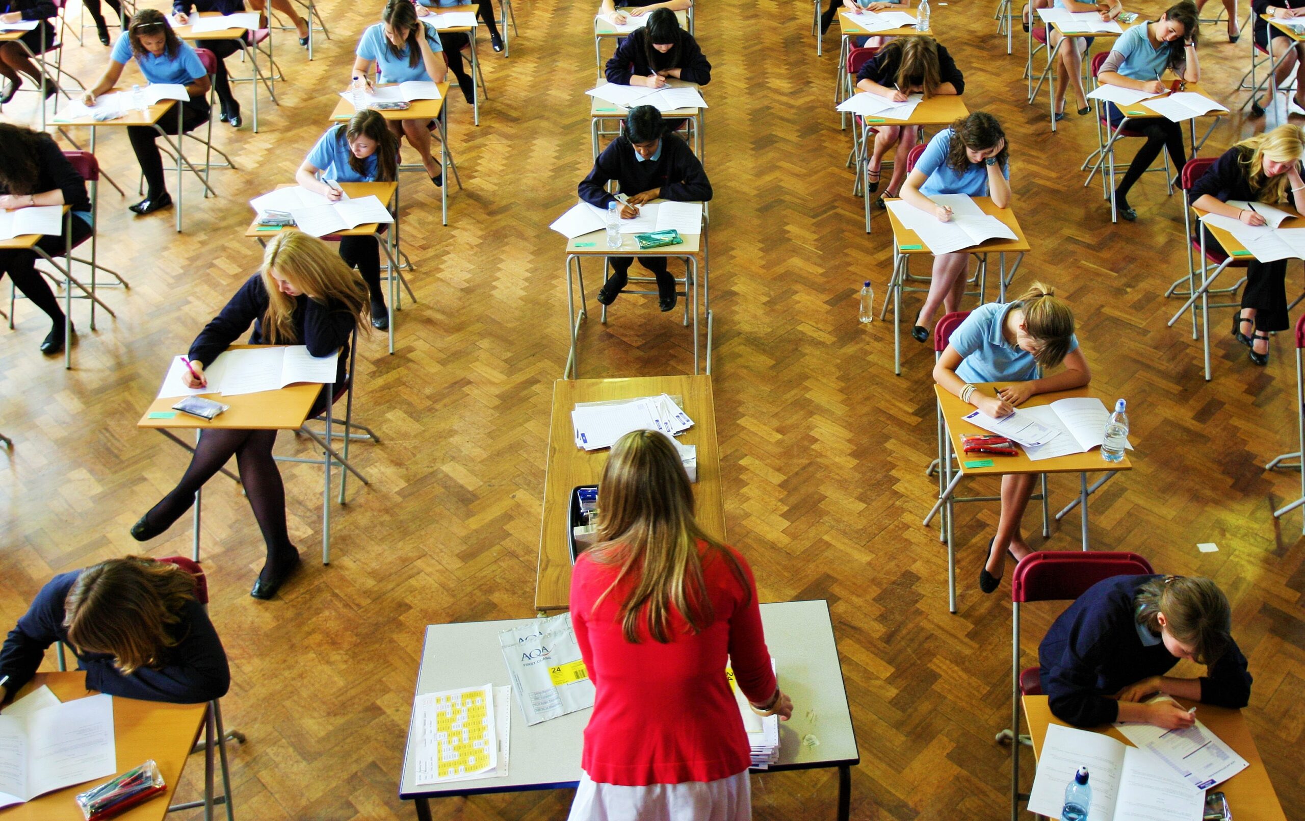 Avustralyalı öğrenciler matematik ve okumada tarihinin en düşük puanını aldı