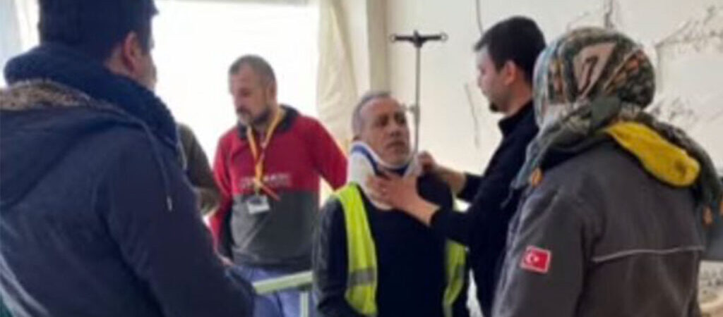 Haluk Levent trafik kazası geçirdi