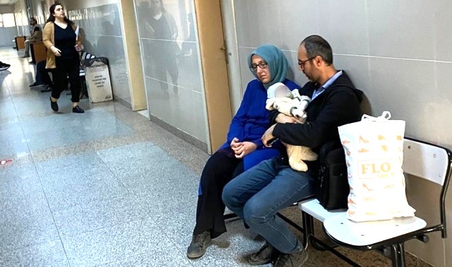 AKP’nin kadın ve çocuk zulmü sürüyor: Şüphelinin 2.5 aylık bebeğini emzirme ihtiyacı hasıl olduğundan