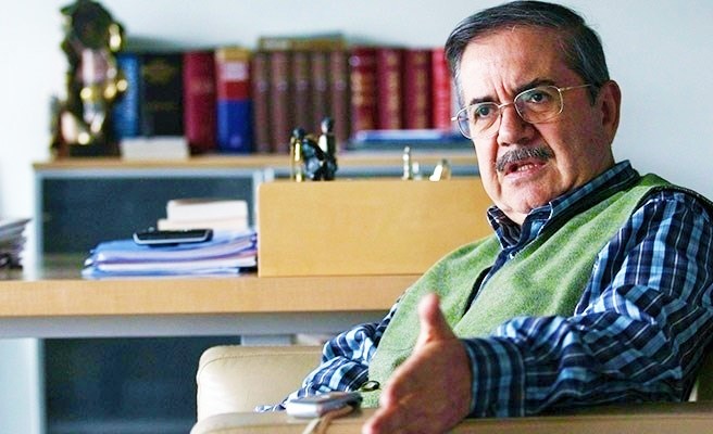 Gazeteci Taha Akyol: Erdoğan, şehitler daha toprağa verilmeden partisi için oy isteyebiliyor