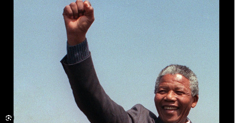 Diyarbakır Kitap Fuarı’nda utanç verici skandal: Polis, Nelson Mandela’nın kitabına toplatdı