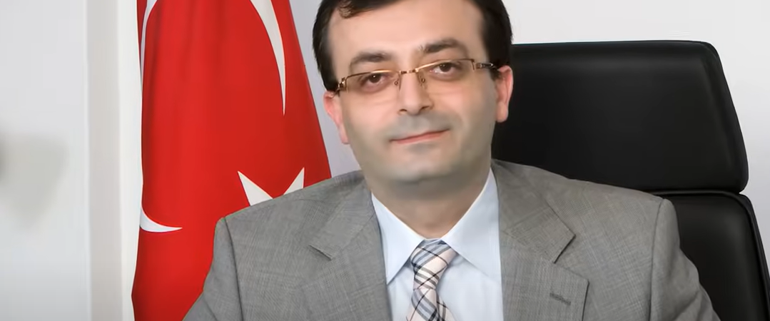 Gasp edilen Üniversite’nin Rektörü Prof. Dr. Mehmet Ateş ‘Tutunanlar’ Belgeselinde başarı hikayesini anlatıyor