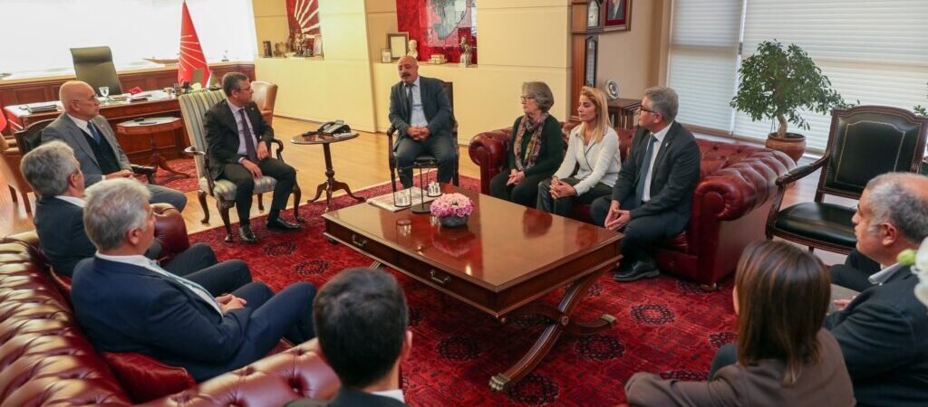 Özgür Özel: Alevi yurttaşlarımızın tüm taleplerini cesaretle ve kararlılıkla savunacağız