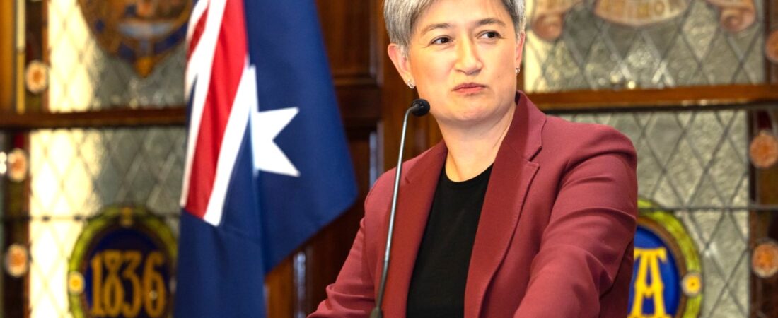 Dışişleri Bakanı Wong, Kur’an’ın yakılmasını kınadı:Önyargı ve nefrete karşıyız, din özgürlüğü temel bir insan hakkıdır