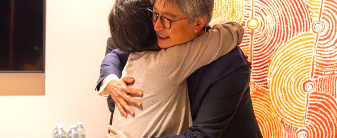 Bakan Wong, Çin’de casusluktan tutuklanan gazeteci için: Avustralya’ya hoş geldin demek bir onurdur