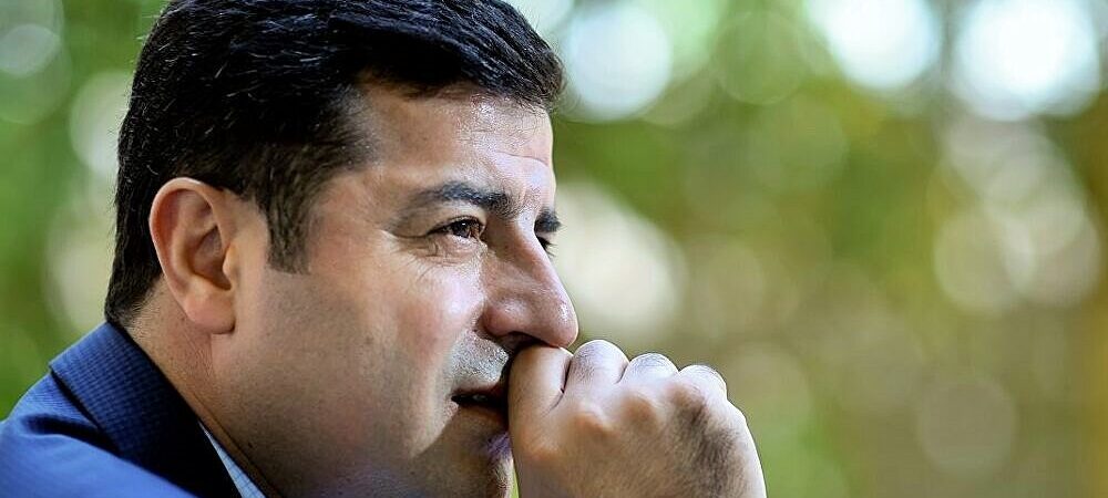 Selahattin Demirtaş: Dün toprağa verilen 12 asker benim kardeşimdir