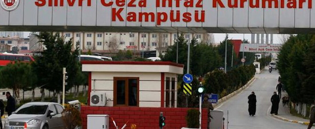 Kimler geldi kimler geçti: Silivri Toplama Kampı