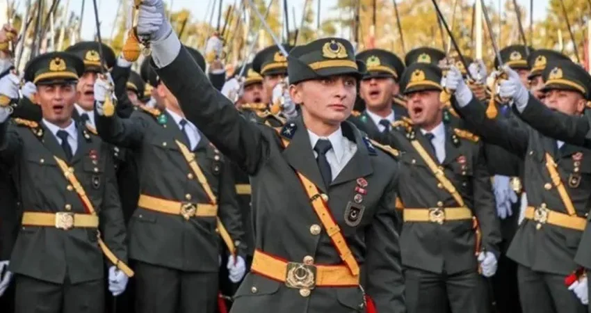 Teğmenlerin ‘kılıçlı yemin’ töreninde beklenen karar